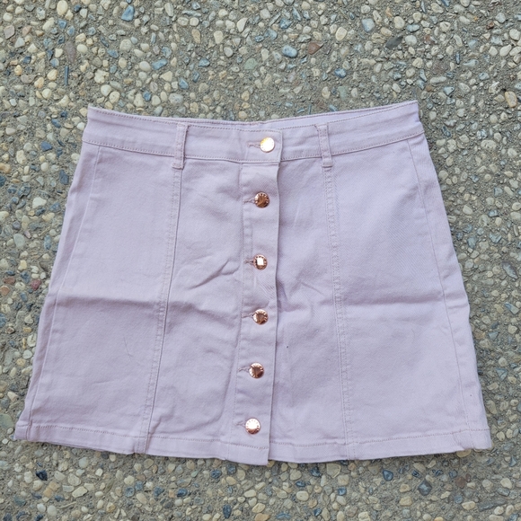 Forever 21 Blush Pink Button Down Mini Skirt with Rose Gold Buttons - Picture 5 of 9